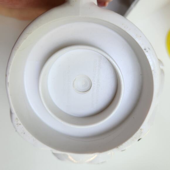 Vintage Y2K Circus Animal Mugs – Ringling Bros. Barnum & Bailey Collectibles - Picture 8 of 8